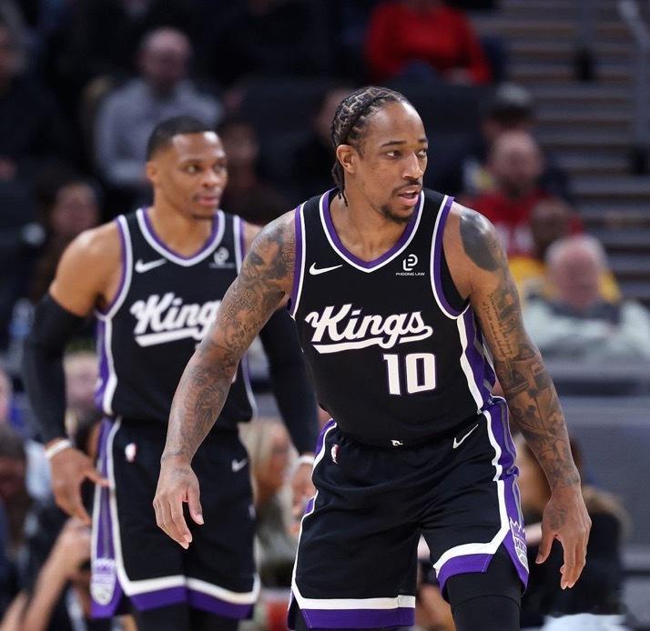 国王队正在寻求交易威斯布鲁克、德罗赞和拉文，因为这些老将球员与教练组之间存在分歧