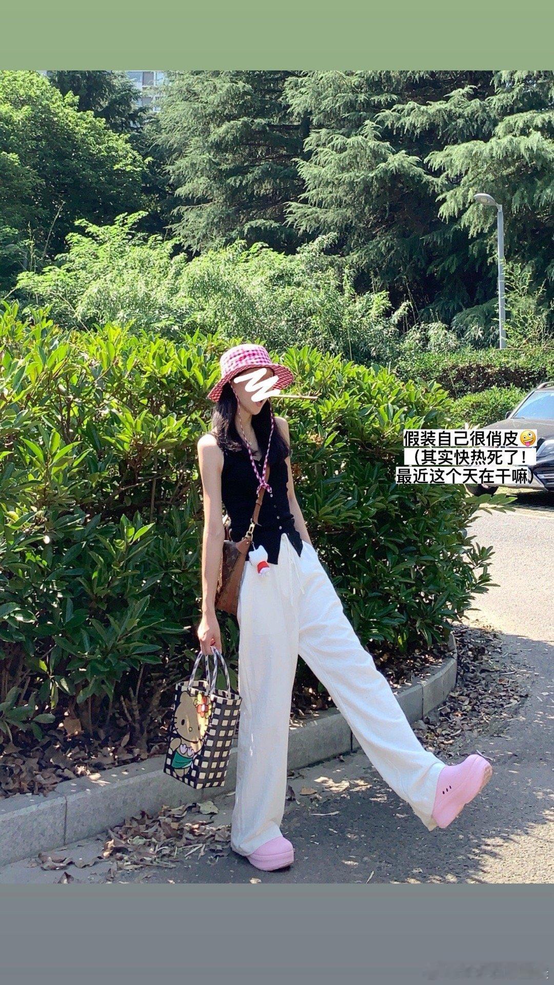 恭喜金姐！成功进阶小学生！也恭喜我！是小学生她妈（咬牙切齿！） ​​​