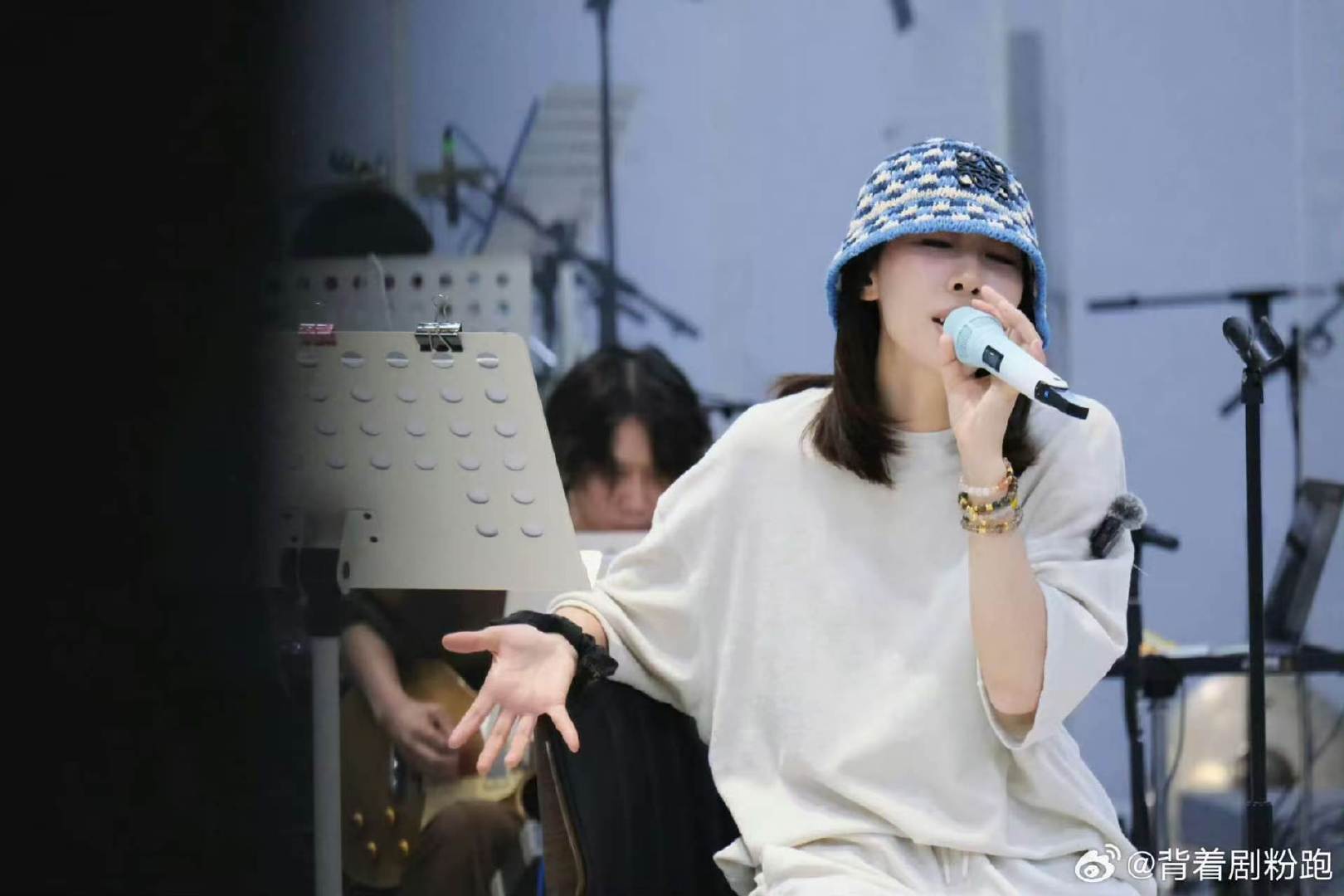 任素汐演唱会我要你开场任素汐一日即日日live深圳站一日即日日深圳首场圆满开唱，
