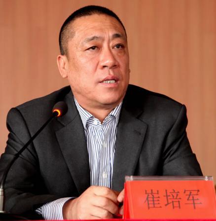 9 月 25 号，河南长垣，恰逢中秋节当天。一名女员工留守车间加班，被老板碰了个