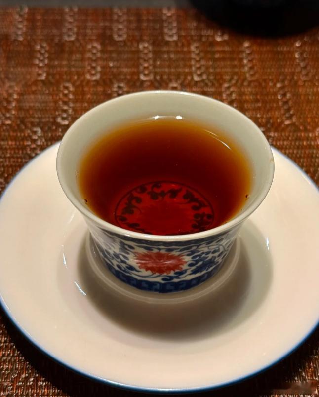 刚刚忙完，现在在办公室休息一会喝喝茶，再回复一下大家的私信外汇黄金[超话]现货黄