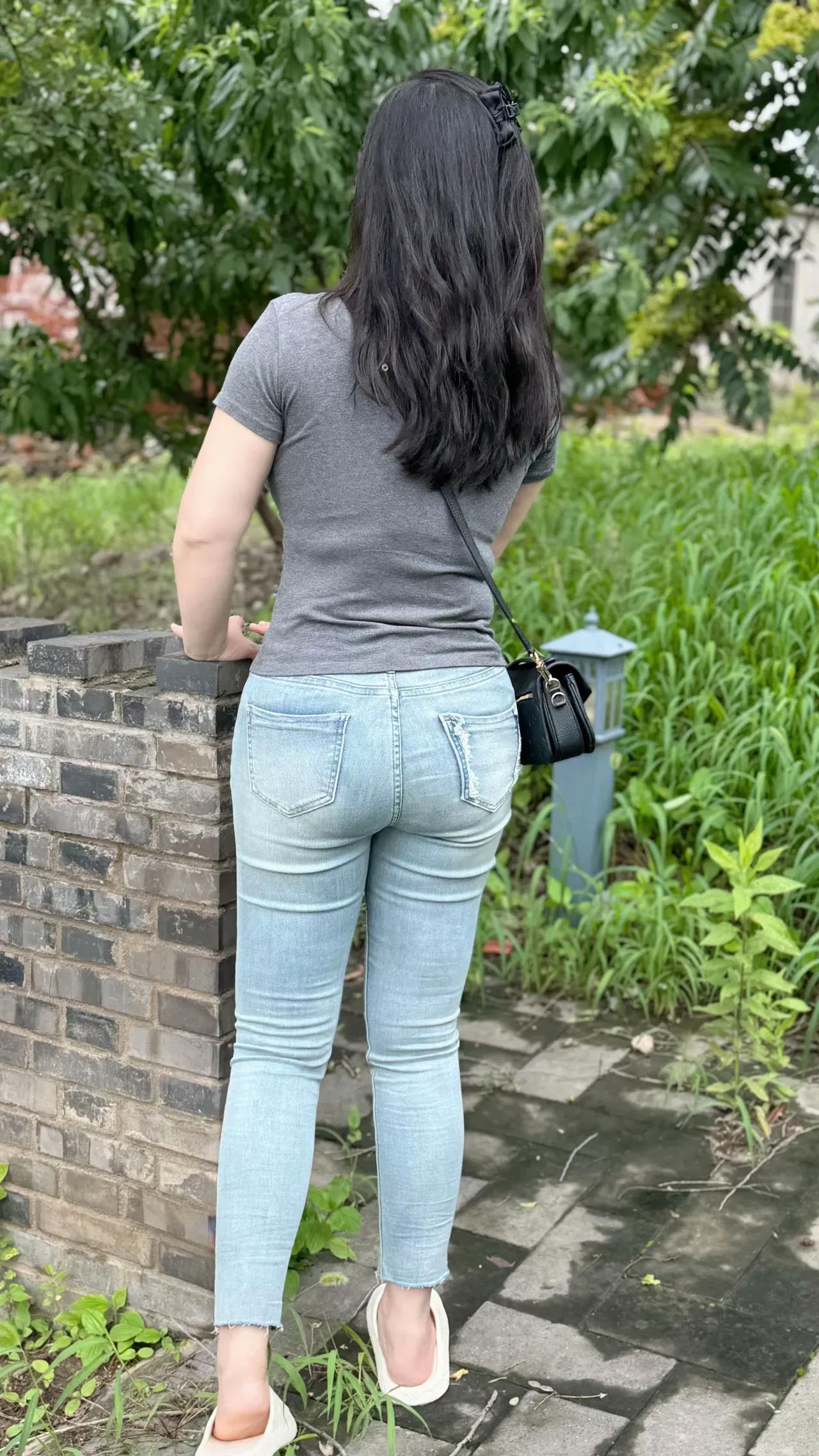 街拍好身材美女们（系列17）爱笑的女人魅力十足，你觉得呢 甜妹的笑容有多治愈 分