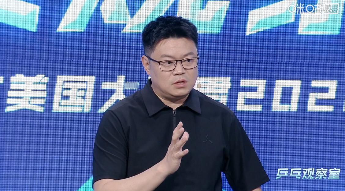 侯英超果然是专业的，一针见血说出双打取胜的关键点，

老侯说，
双打要想赢，
一