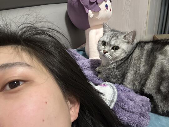 两个人的自拍在朋友圈暴晒～