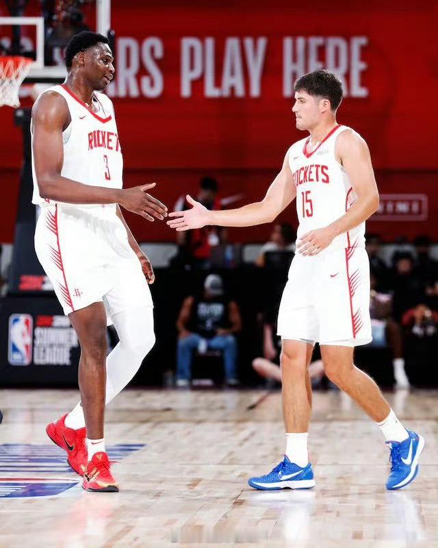 谢泼德和丹特都不打火箭vs开拓者休斯顿火箭NBA夏季联赛 ​​​