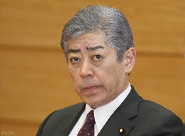 承认中日关系恶化责任在日方，岩屋毅警告：日本没必要假装是大国