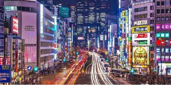 日本为何不向中国人道歉？原因就两点。

 
日本不向中国人道歉，归根结底就两点原