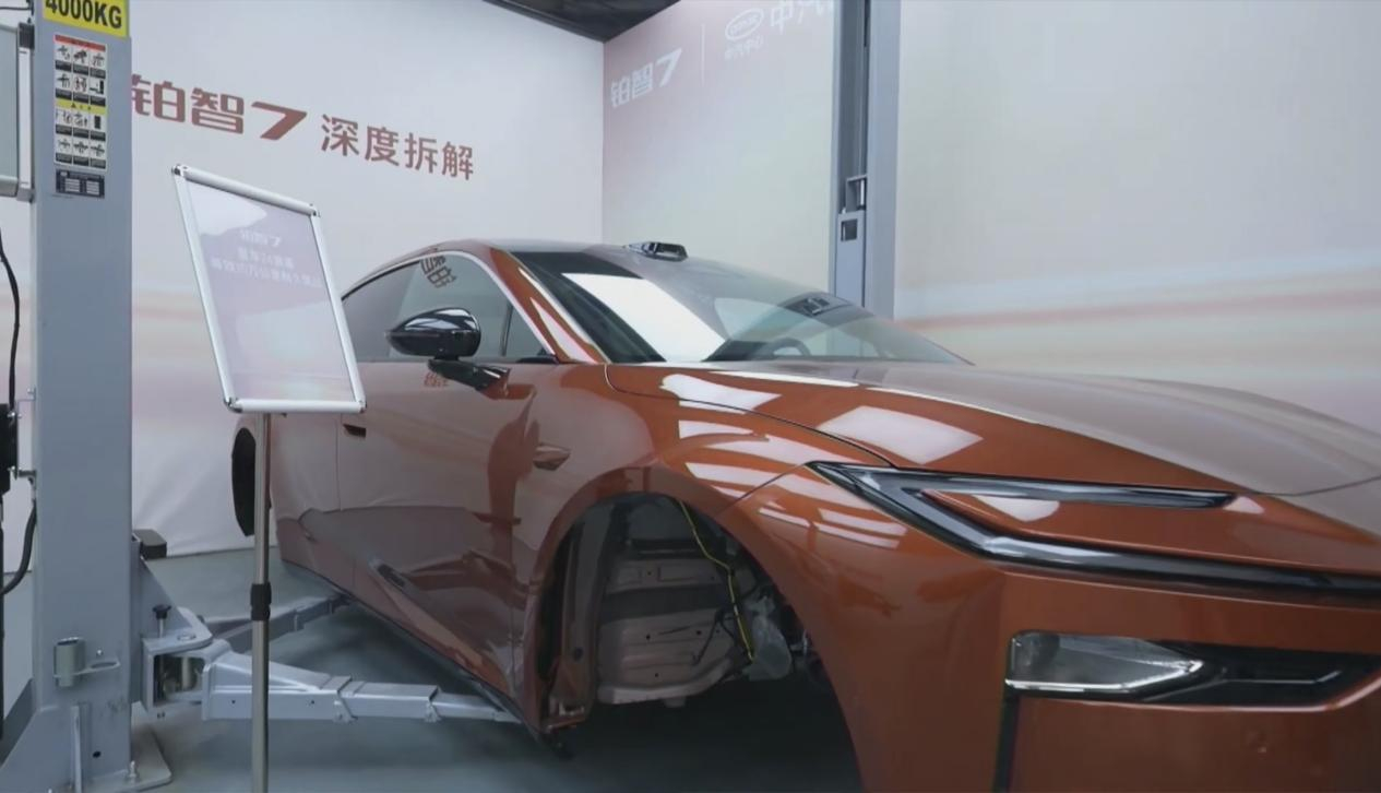 一个灵魂提问👇如果一台电车，电芯哪怕被全截面切断，24小时内不起火，你会考虑吗