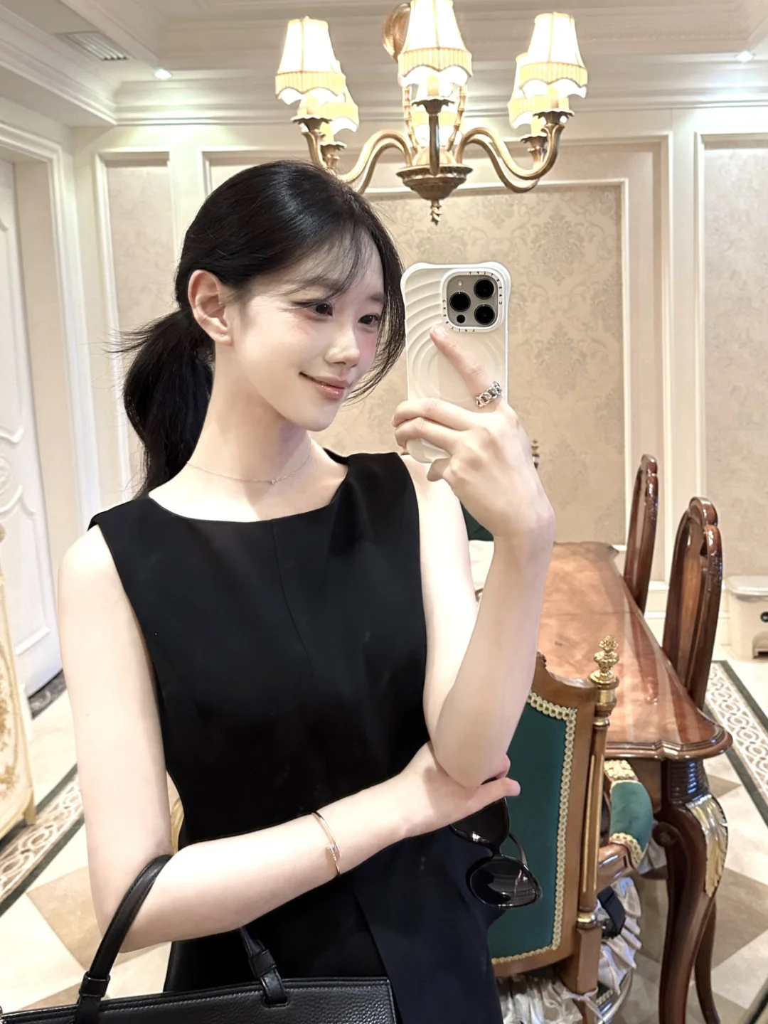 喜欢极简贵气🖤