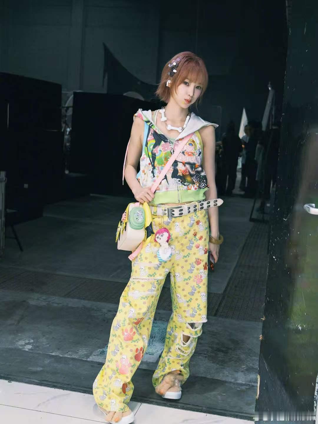 黄灿灿写过网文乘风2026褪去演员身份，黄灿灿还有隐藏技能，闲暇创作言情网文，经