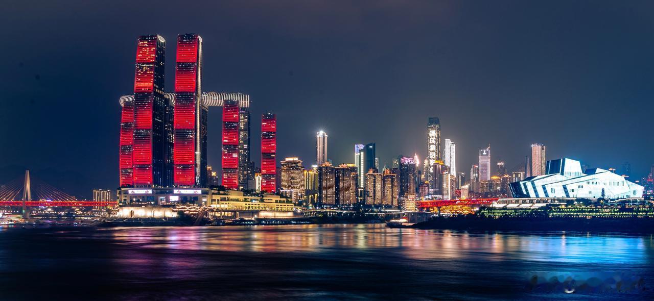为什么有些人怎么总以为省会就是全省老大？
 
省会是一省的行政中心，但并不天然就