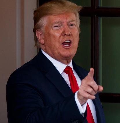 特朗普想往伊朗扔核弹，美军一把手听完直接说不，后果太严重！
 
据俄罗斯卫星通讯