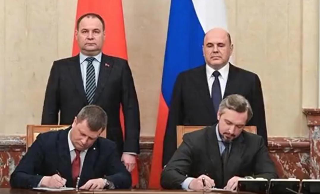 两国可能合并，一旦成功将变超级大国，恐终结老美一家独大局面

这阵子这波国际大戏