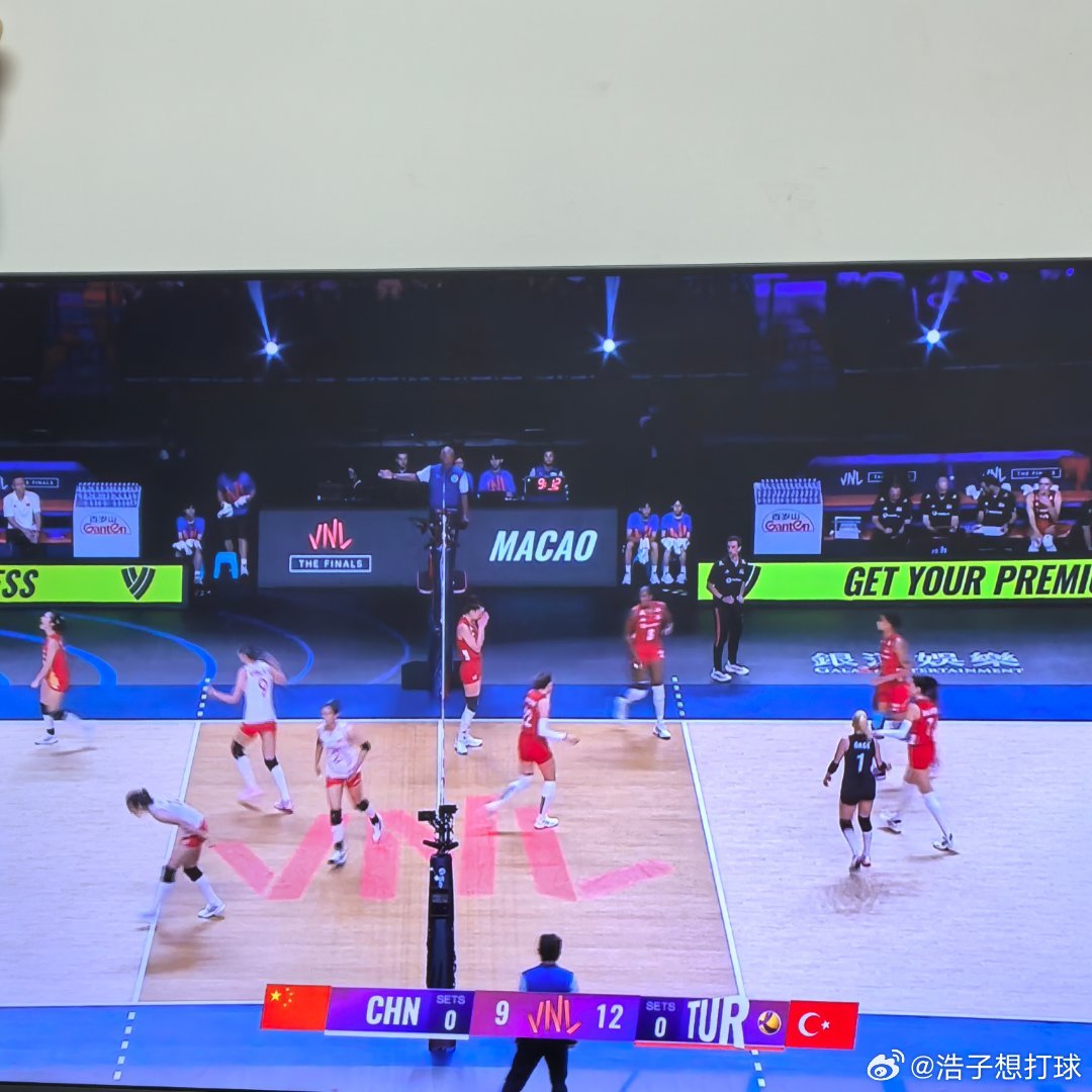 vnl排球国家联赛中国女排还是没有啥拦防巴尔加斯的好办法啊 