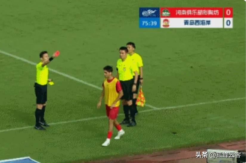 太得不偿失了！阿布拉汗因为一时之怒不但遭遇红牌驱逐，而且还被追加禁赛两场，这对于