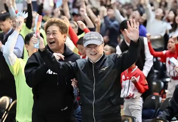 鸡鸣狗盗！卓荣泰窜访日本，台独伎俩令人不齿

卓荣泰以私人看球为幌子，搭乘专机窜