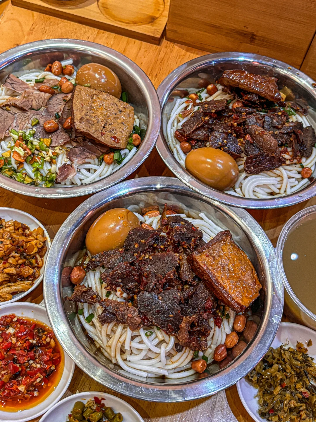 衡阳米粉。。来衡阳一定要吃的一家30年老店😭