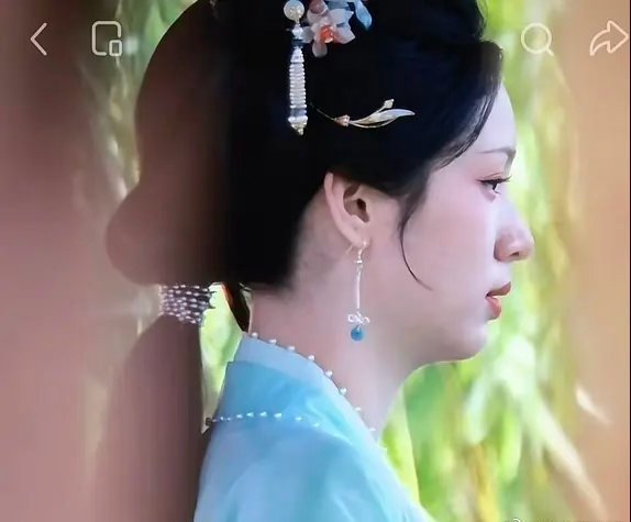 周也的脸也没有吹的那么好看…… 