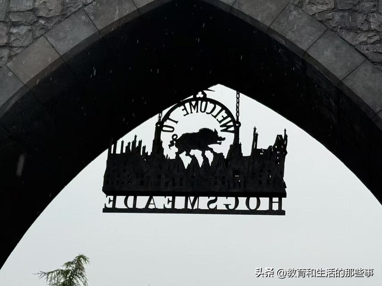 中国2000年未改名的12个城市：

1、邯郸——中国唯一3100多年未更名的城