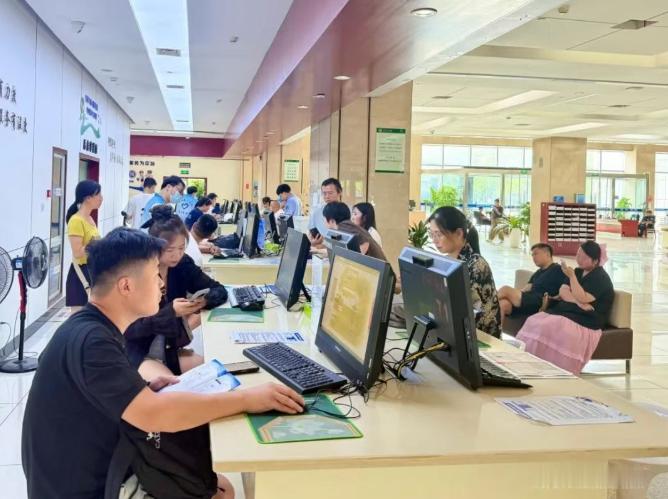 今年1至7月，义乌新设经营主体17.76万户，同比增长28.66%，其中外资经营