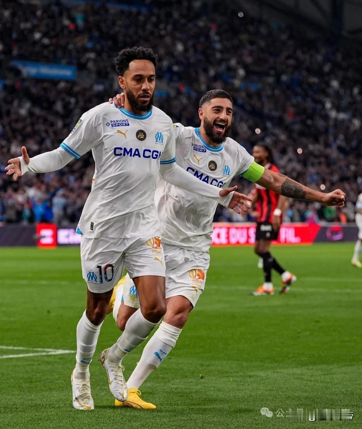 国足怕不怕？加蓬非洲杯小组赛垫底出局直接解散国家队开除奥巴梅杨!

据加蓬多家媒