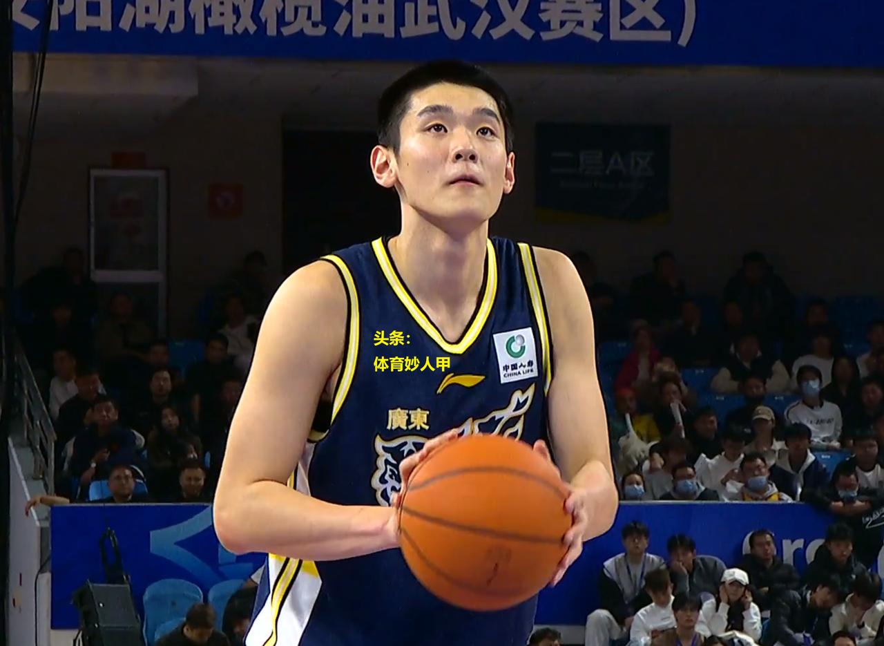 广东队18岁小将首秀十分惊艳！
CBA联赛杯，广东队首场比赛对阵山西队！对于这场