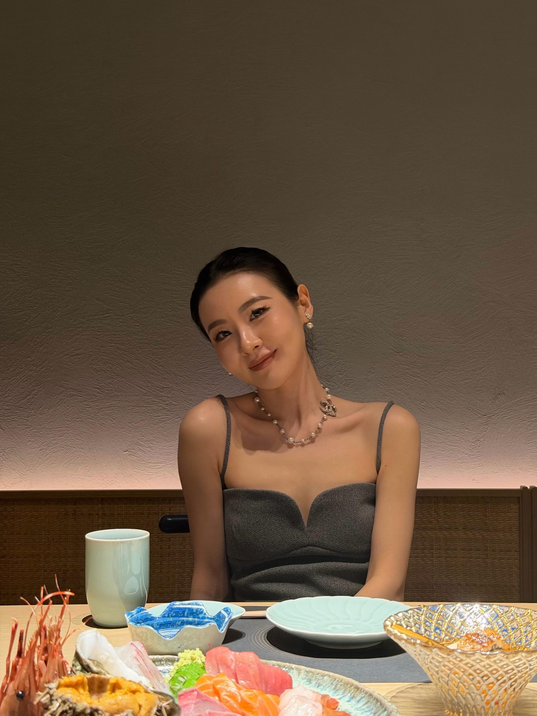 慢慢变好 是给自己最好的礼物 祝我永远是很会赚钱并且超级漂亮和自信的女性