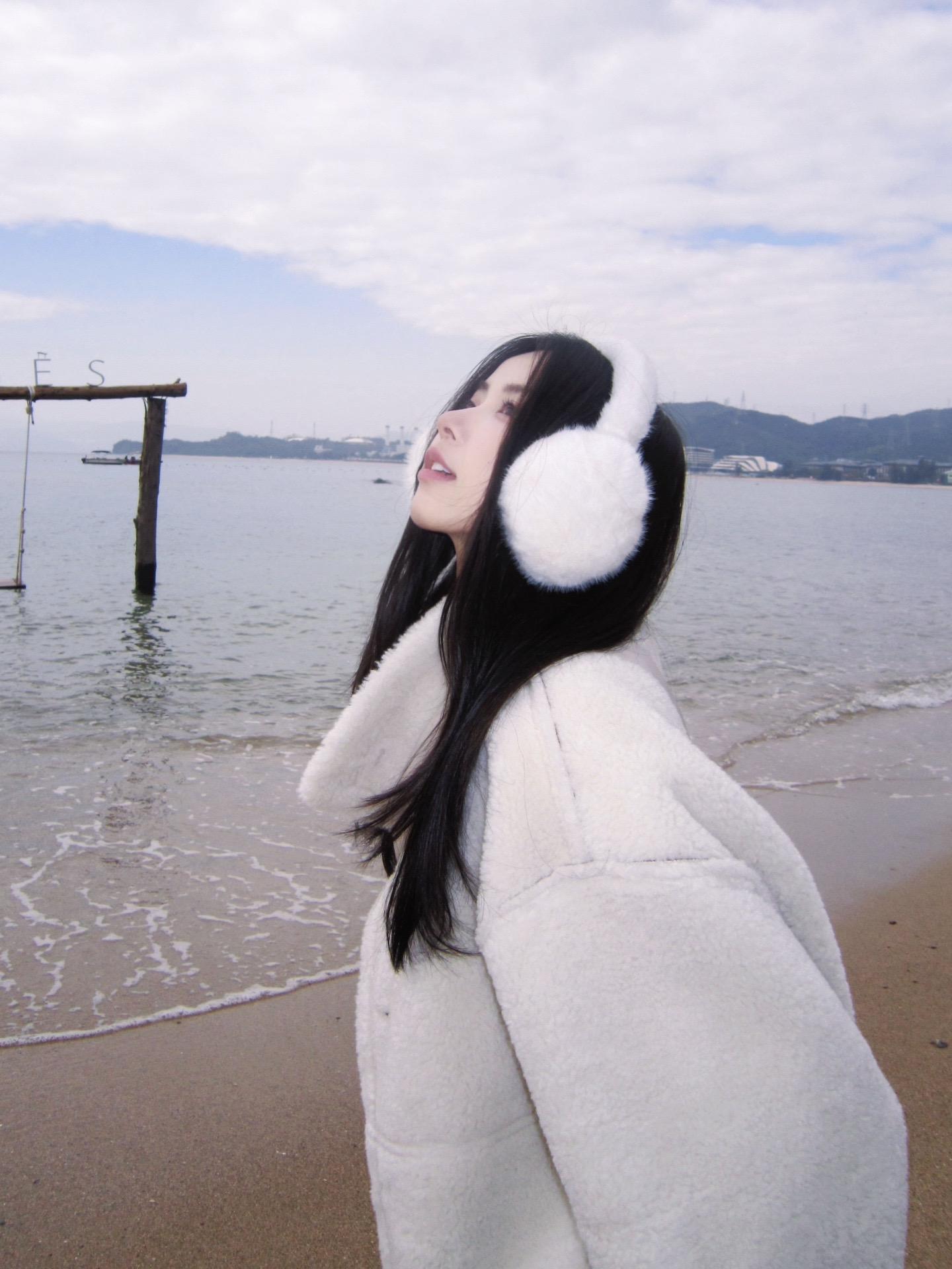 在海边上班的时候偷偷拍的