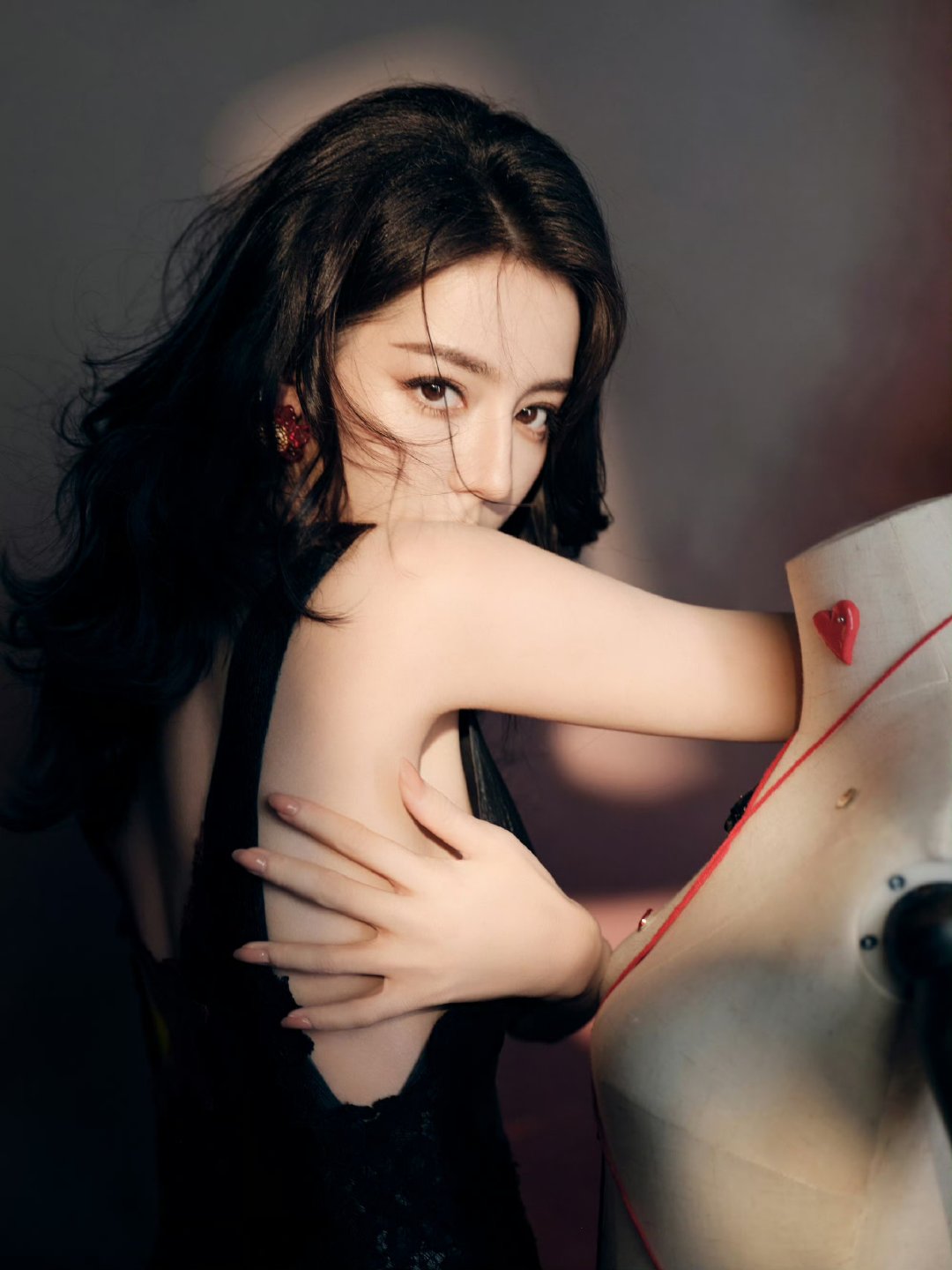 迪丽热巴美神灵主妆金鹤龙给迪丽热巴化的美神灵主妆 迪丽热巴美神灵主妆迪丽热巴