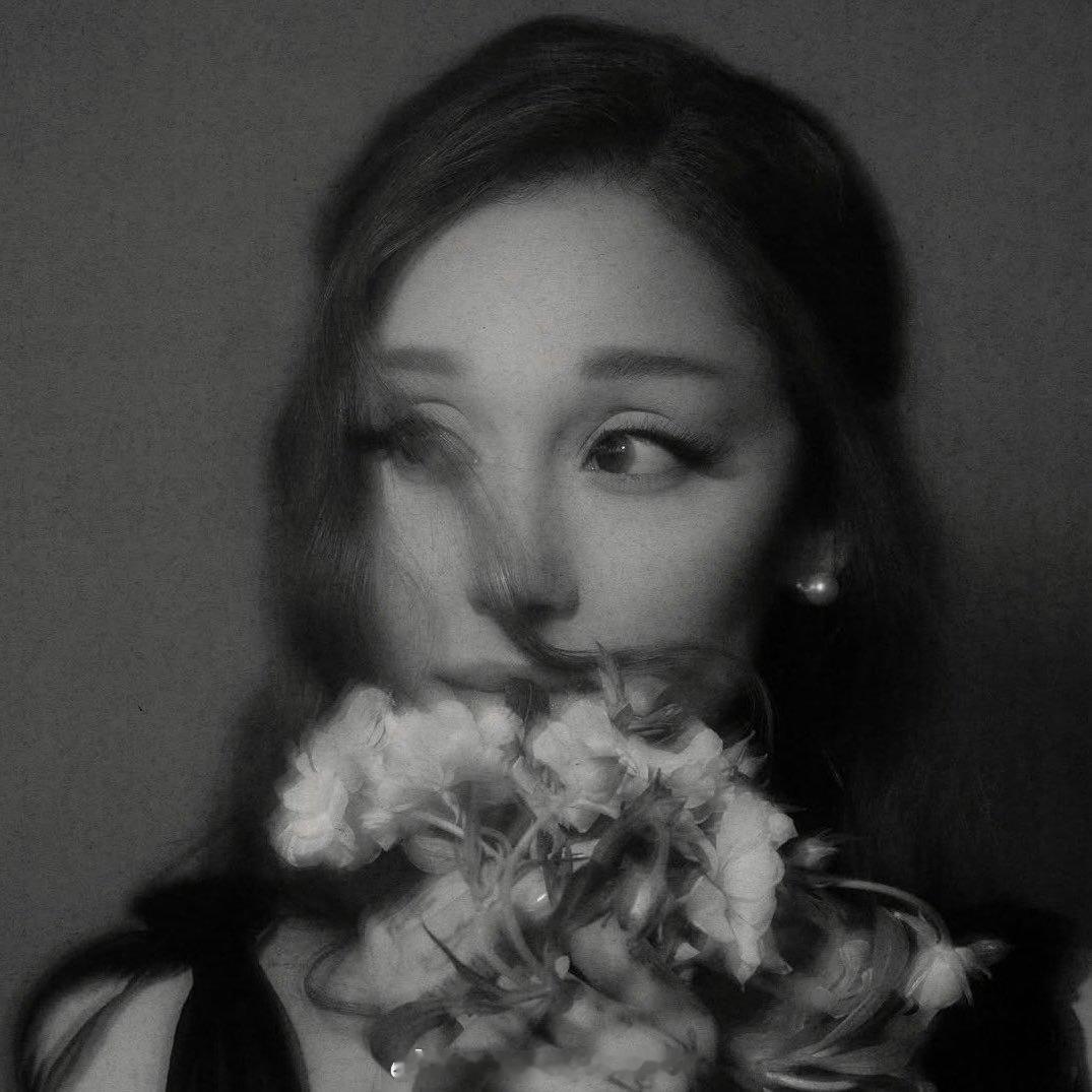 ArianaGrande Ariana Grande 第八张录音室专辑《peta