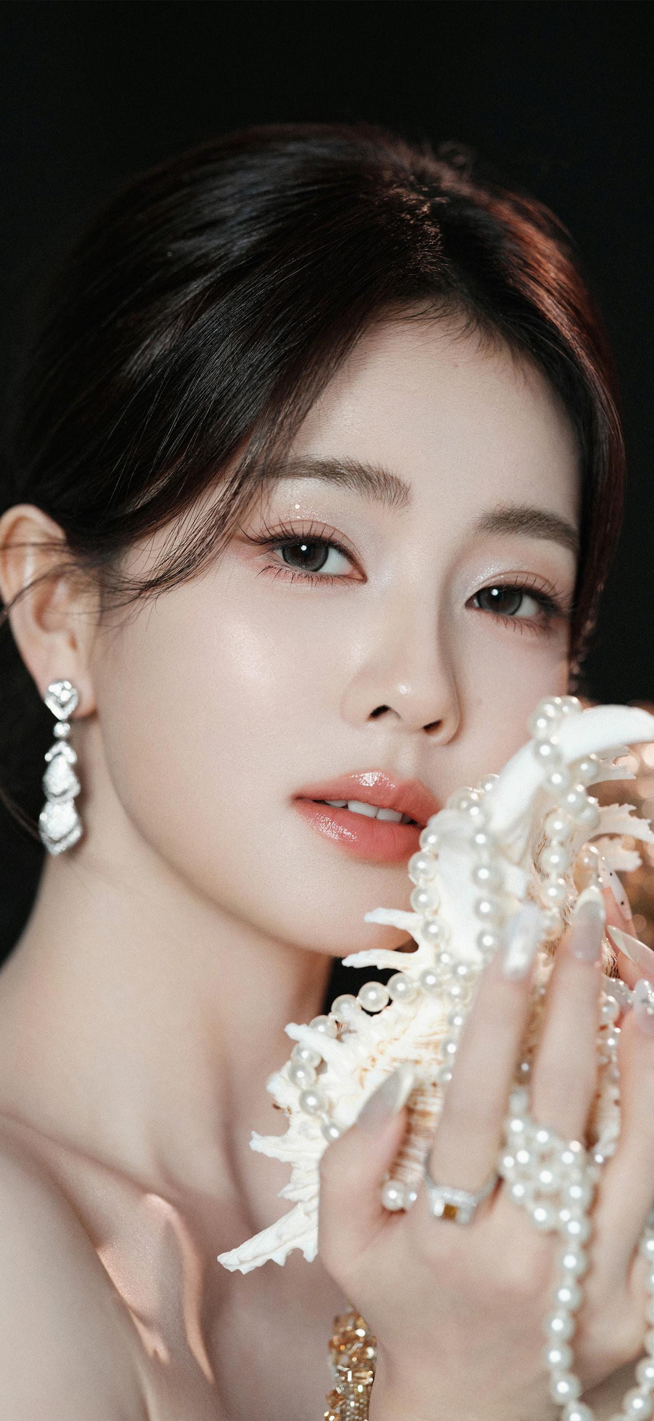 美女壁纸-第5894期-白鹿