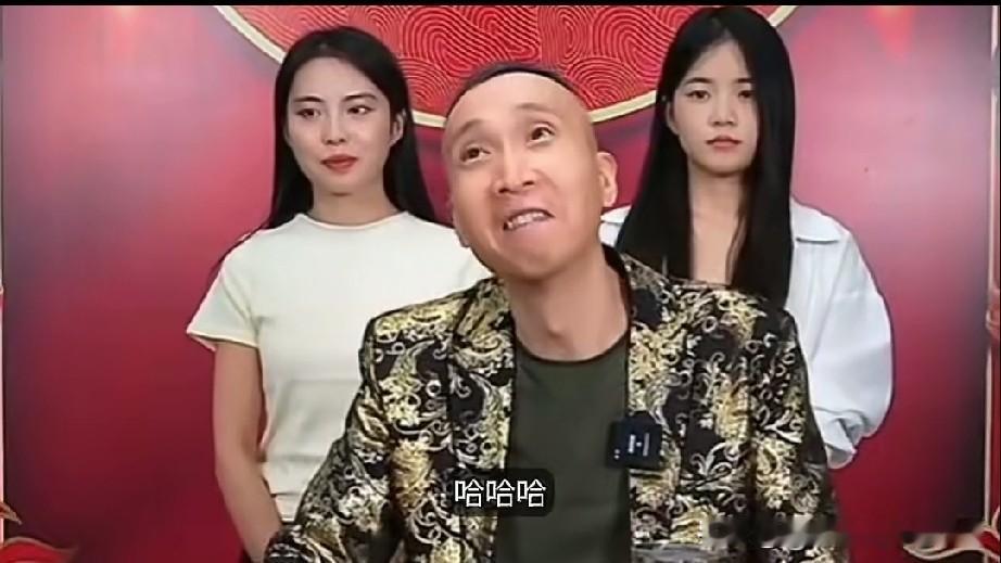 “条子”在直播的时候有人问，你比沈腾和谢孟伟出道早吗？条子说:“我比他们出道早，