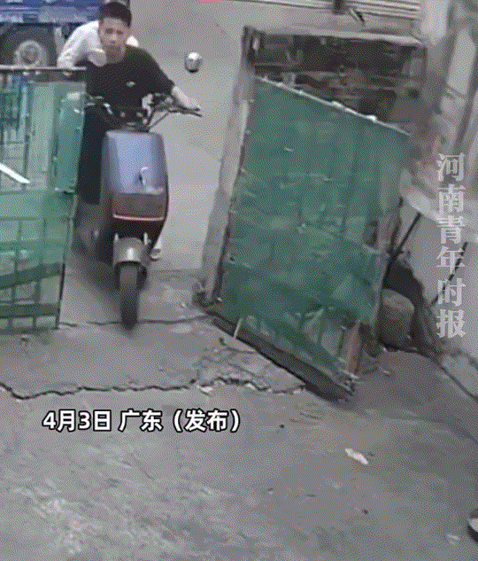 太大意了！广东，一男子和家里人将祖宗的骨灰挖出拿回家，本准备在清明节时给祖宗换个