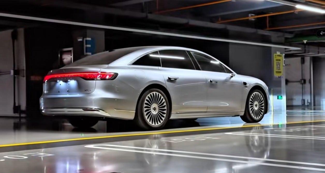 就问你，银色享界S9够不够高级精致？