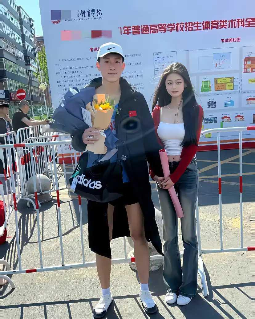 不得不说，在大学里面体育生真的很吃香。