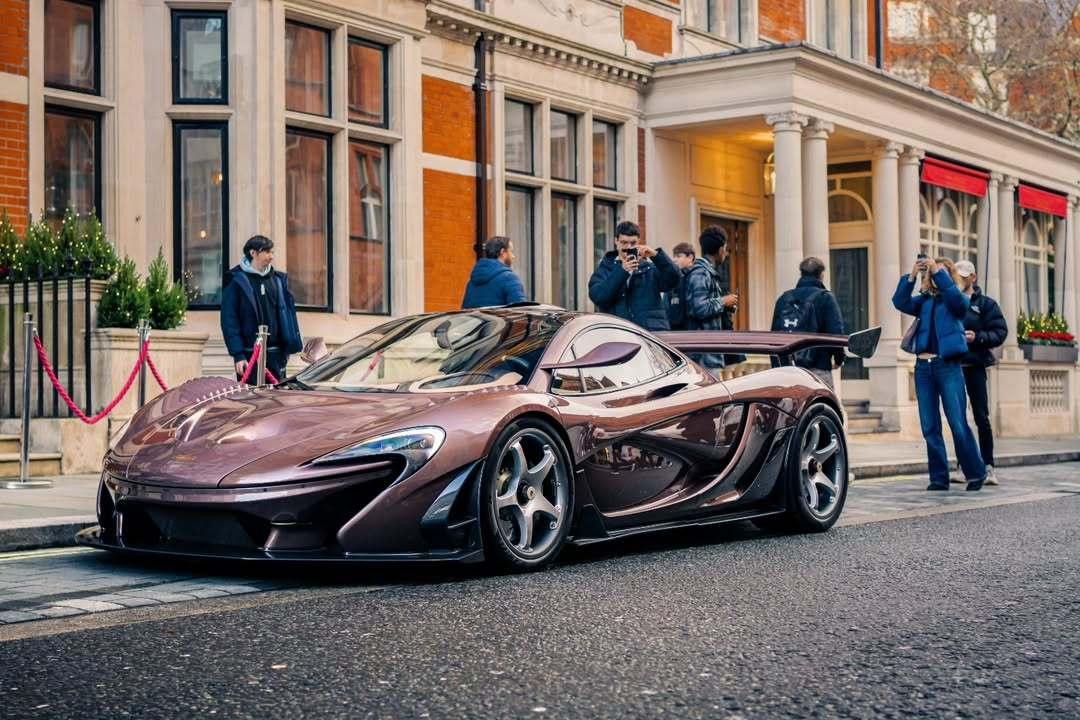 🇬🇧 Mclaren P1 HDK（016）

9台 P1 HDK中的第8台