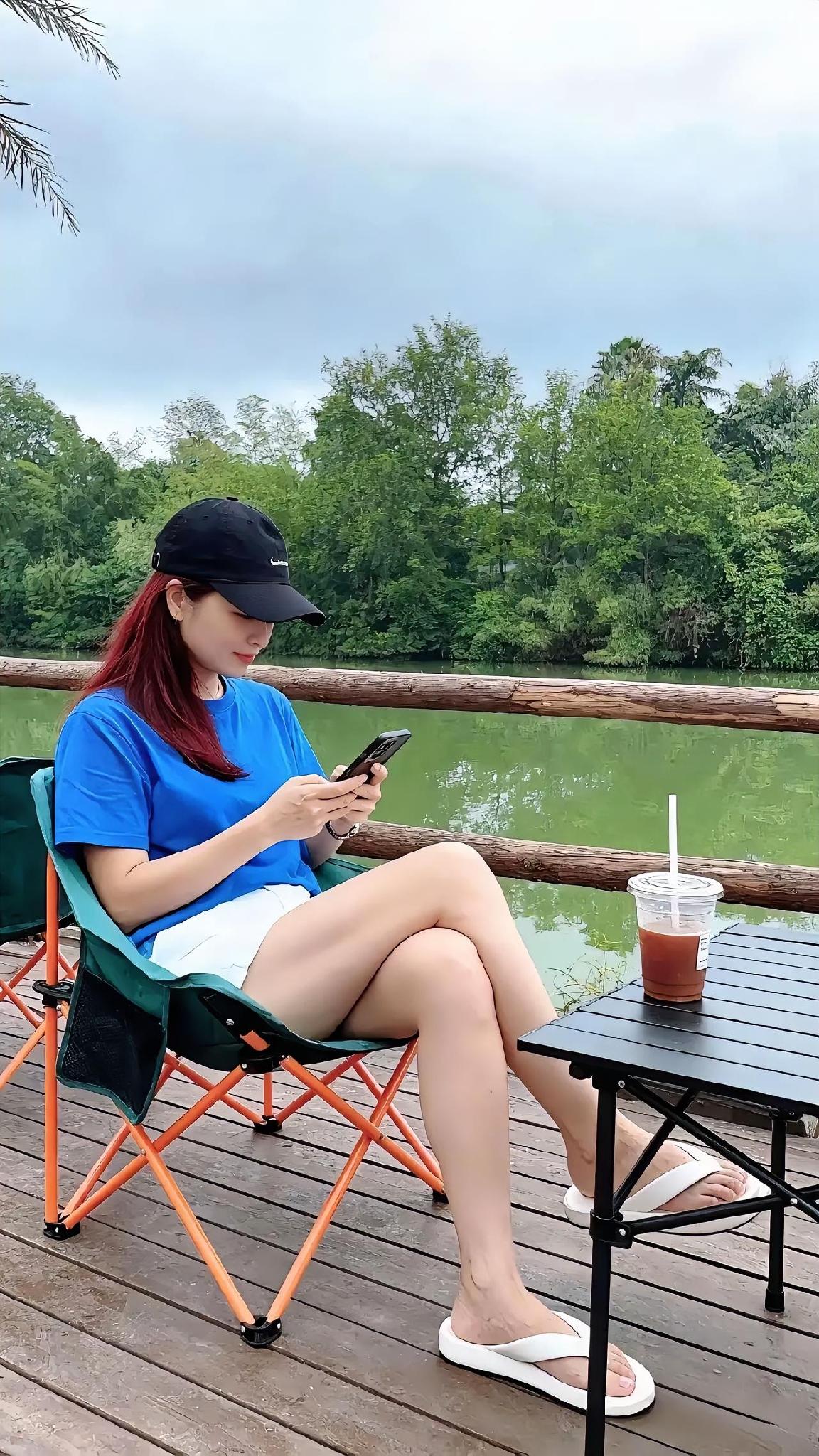 人敬我一尺，我敬人一丈；
人若犯我，我必还之。
现实生活中，
遇到侮辱你的人，