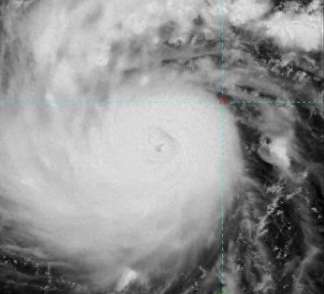 超强台风白海豚强势来袭！有望成为建国以来登陆我国雨量最大、规模最夸张的巨型台风，