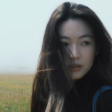 女哈长