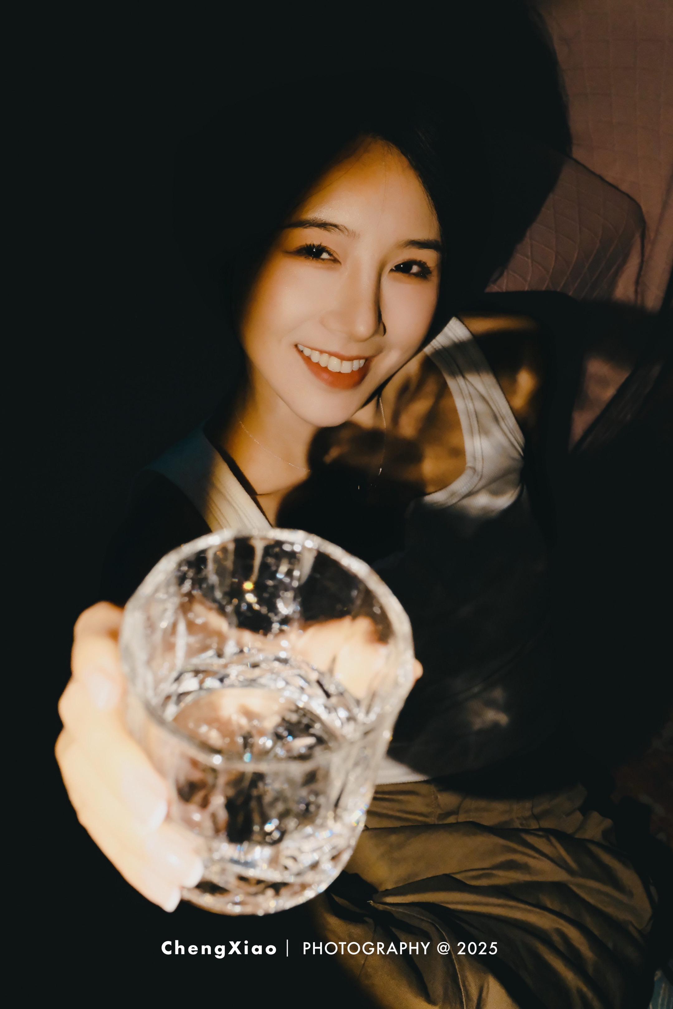 入夜我们谈恋爱。