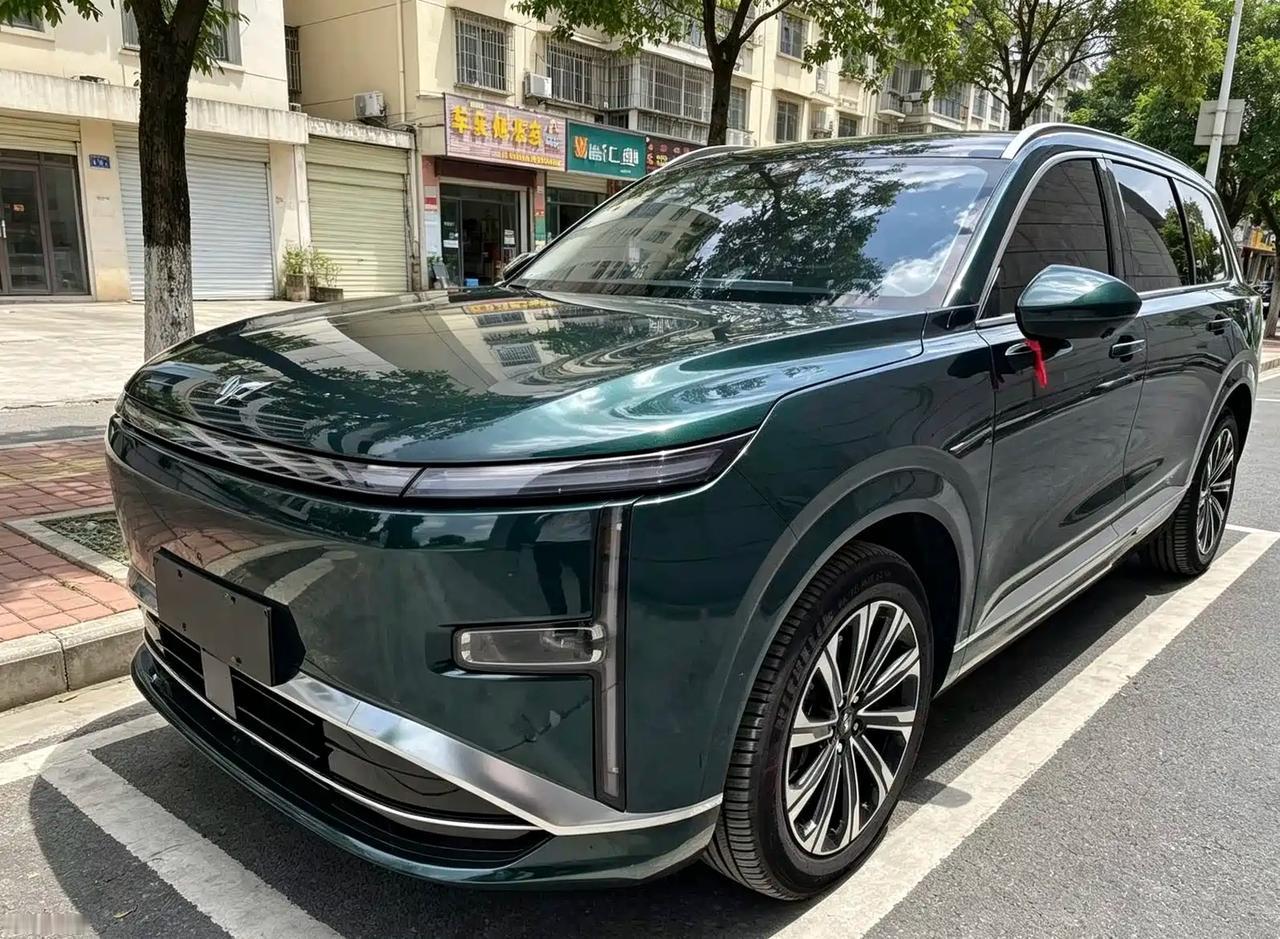 同城多家门店优惠力度参差不齐，部分车友打算跨城市异地购车，拿到更低落地价。
异地