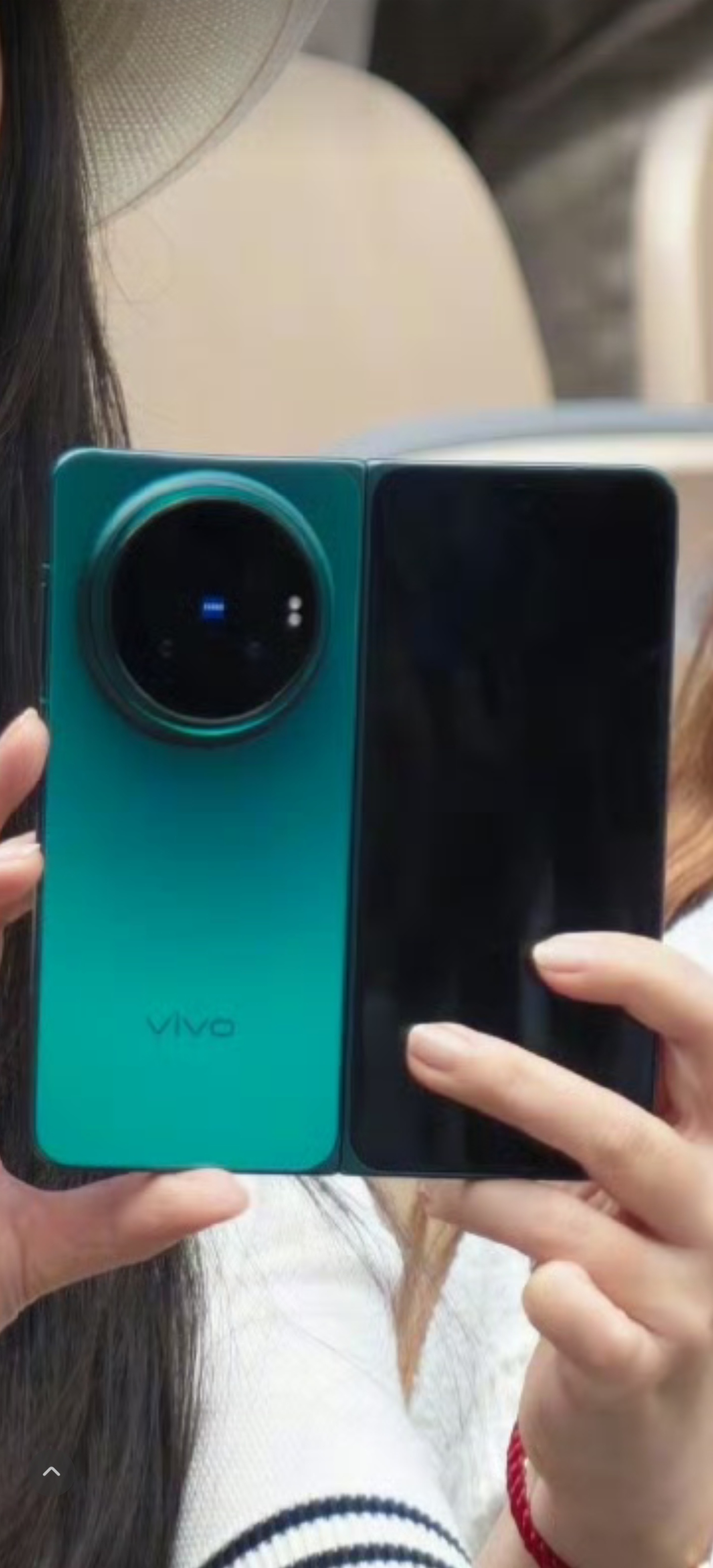 朱珠法网曝光vivo新折叠看这个镜头模组，影像应该会有巨大提升
