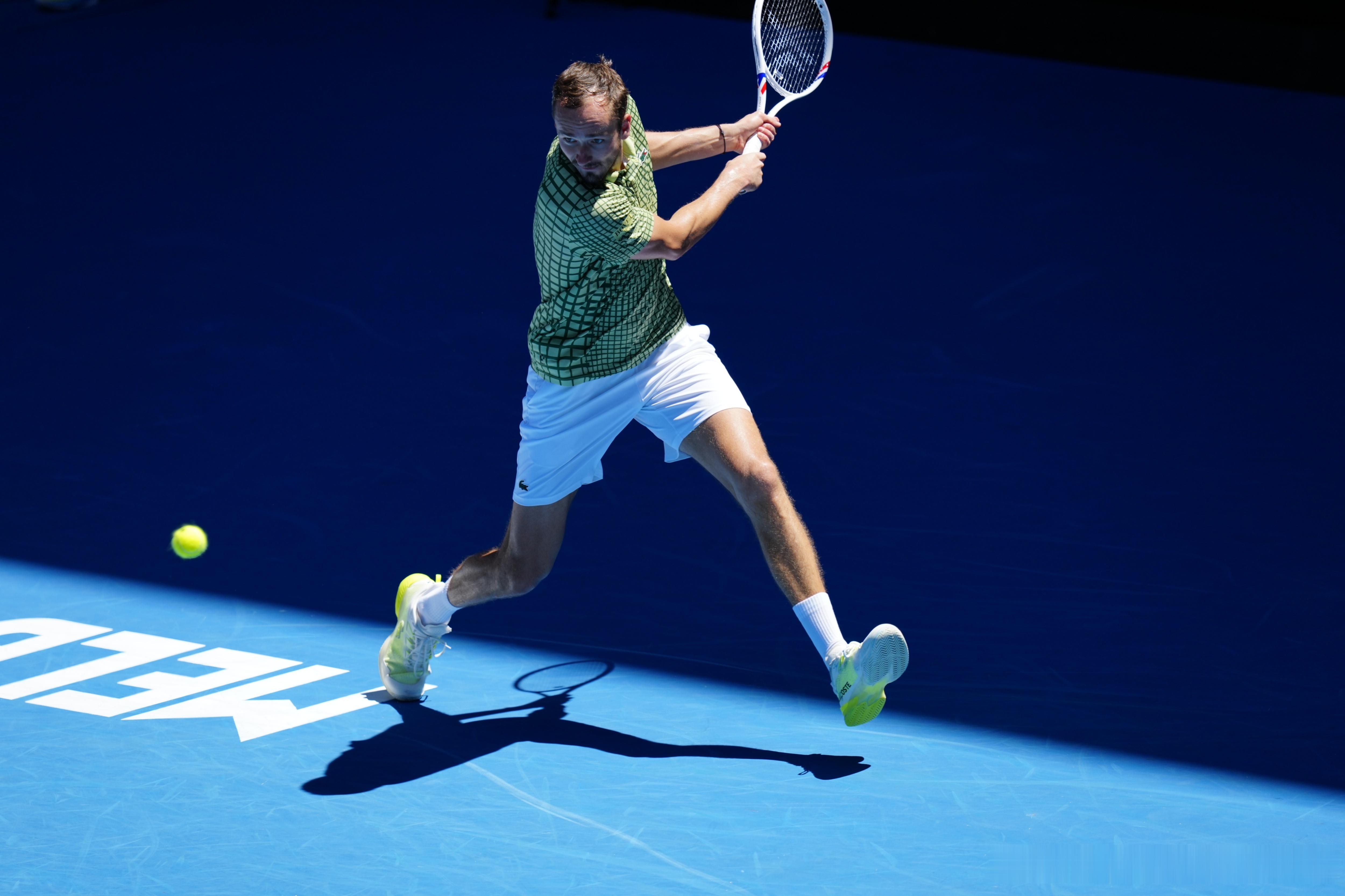 梅德韦杰夫！！！五盘0-2到3-2逆转马洛桑，成功打入了澳网2026第四轮✅6-