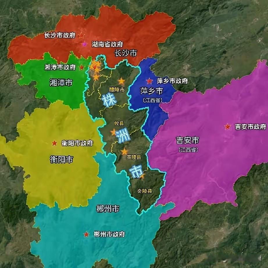 株洲主城区地处市域最北端，真的能够辐射带动下辖县市的发展吗？
翻开株洲的区域地图