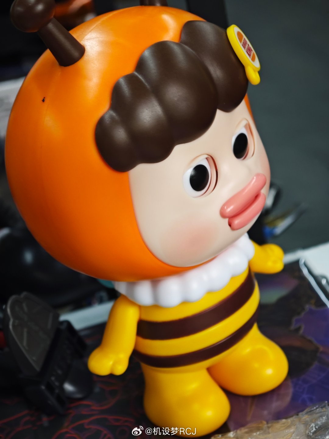 今天摸了 一个很烦人的玩具 