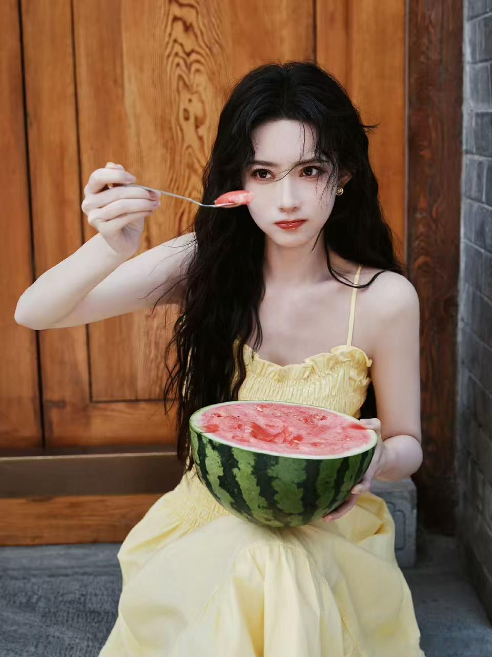 孟子义王传君见面就掐百厨大战 很难不期待孟子义和王传君这次的综艺合作，两人典型见