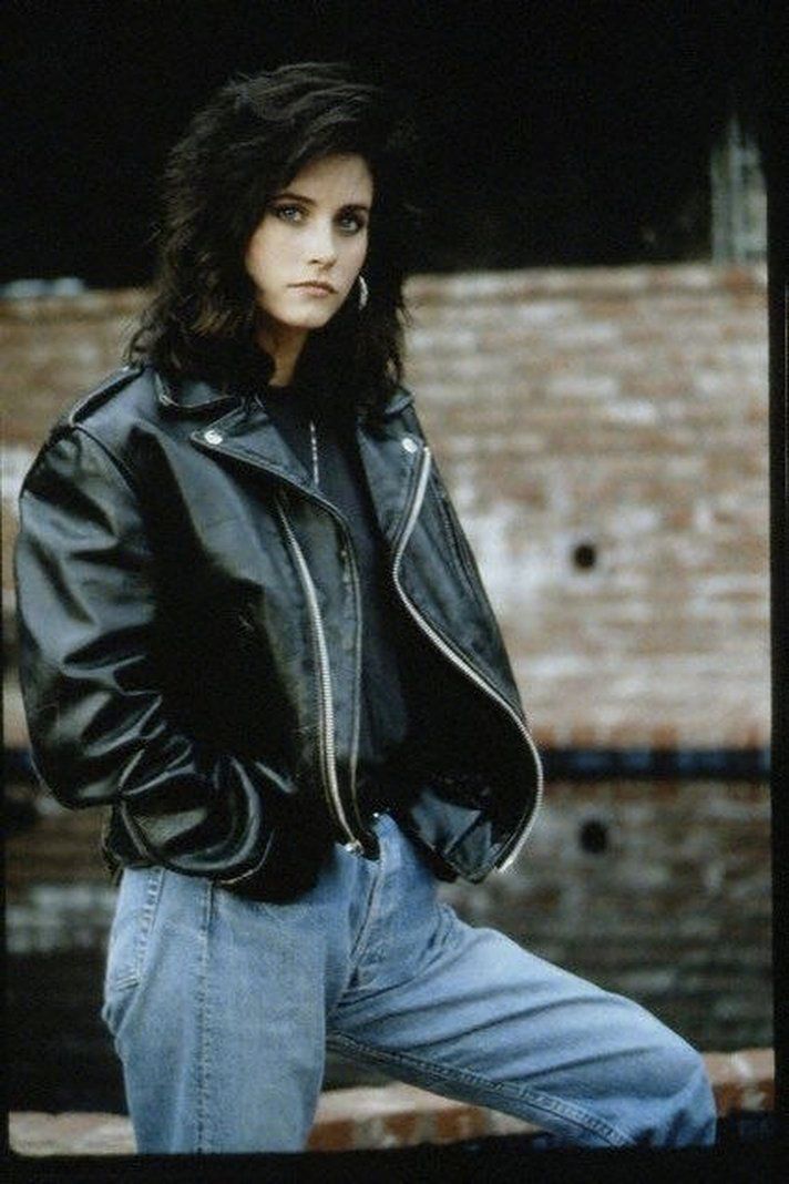 柯特妮·考克斯，1990s老友记开播时期 .跨年电影愿