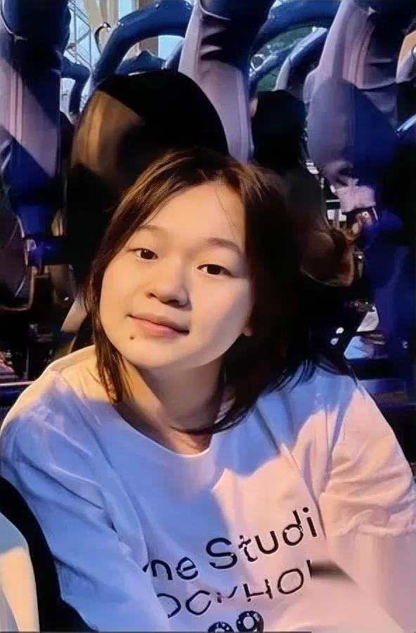 全红婵缺赛？

我一点不意外。

甚至觉得她以后大概率不会再出战专业跳水赛了。