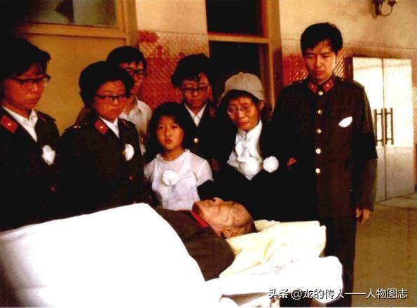 李天焕将军遗容