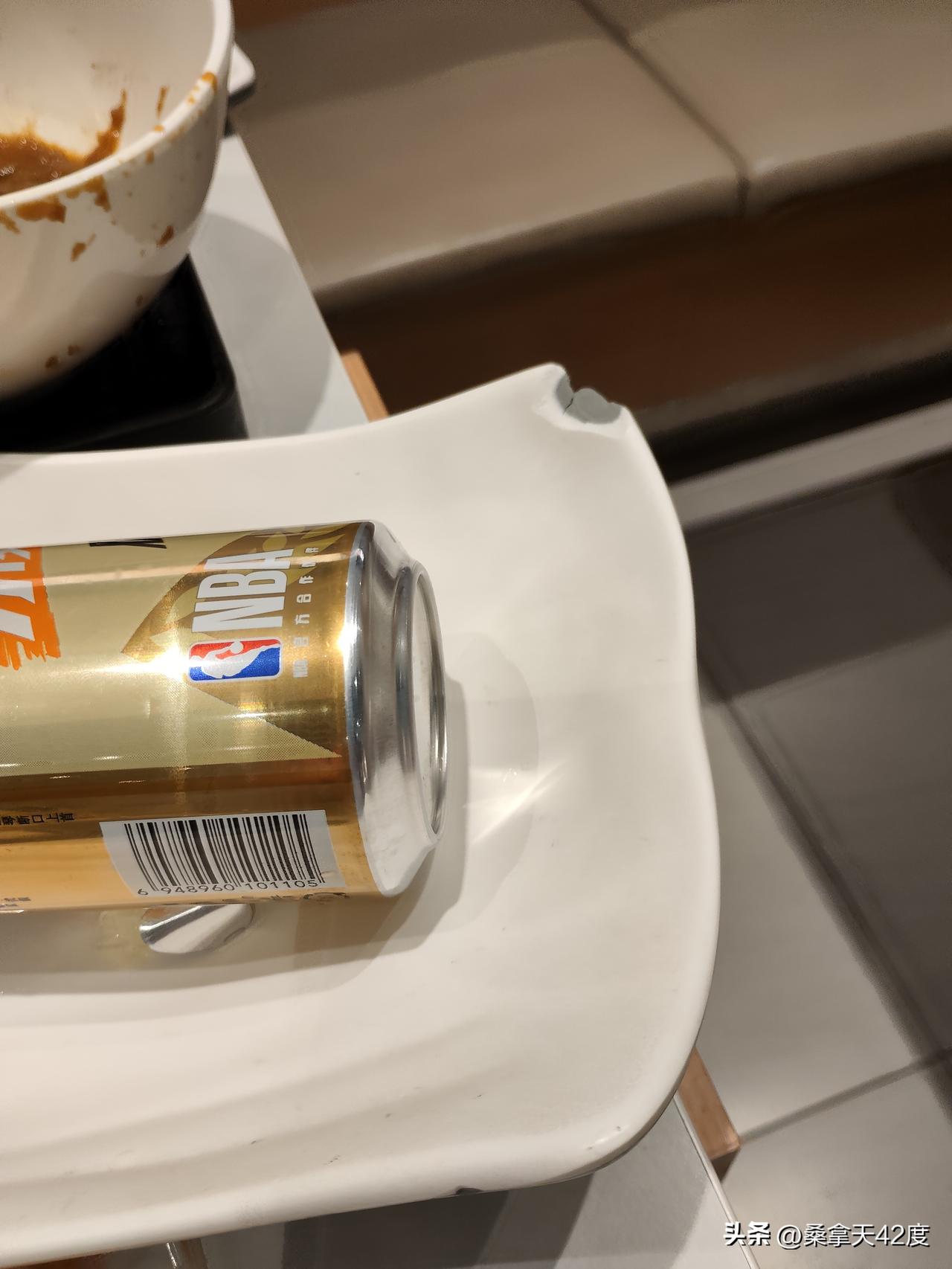 呷哺也穷到这份上了吗？
昨天回来太晚去商场吃饭，他们说一会就收拾打烊了，菜品可能